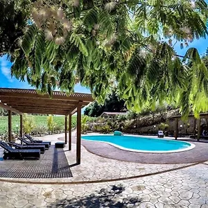  Alloggio per agriturismo Tenute Pispisa Segesta Italia